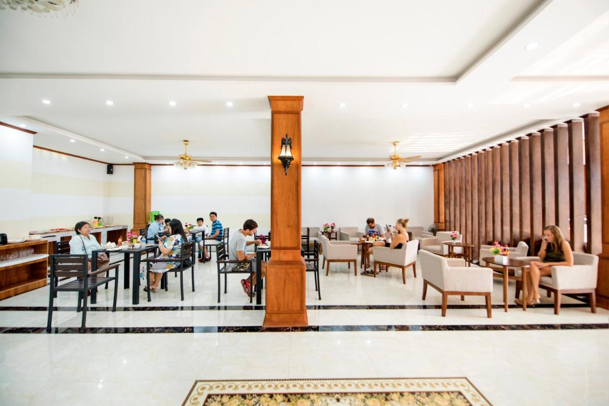 Suitetrails - Premier Vang Vieng Hotel