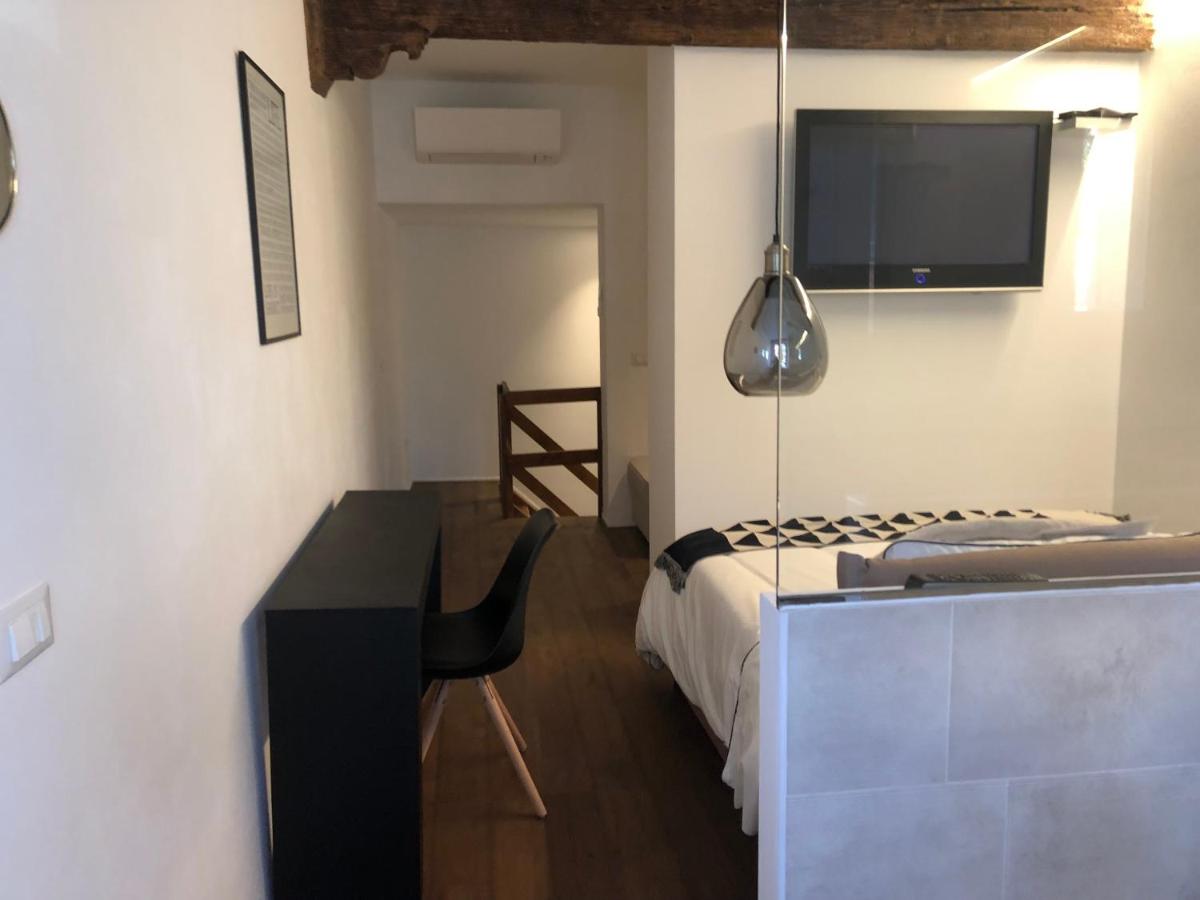 Un Piccolo Rifugio a 10 minuti dal Duomo di Ferrara - Housity