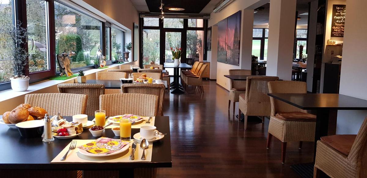 Hotel Zapa - Housity