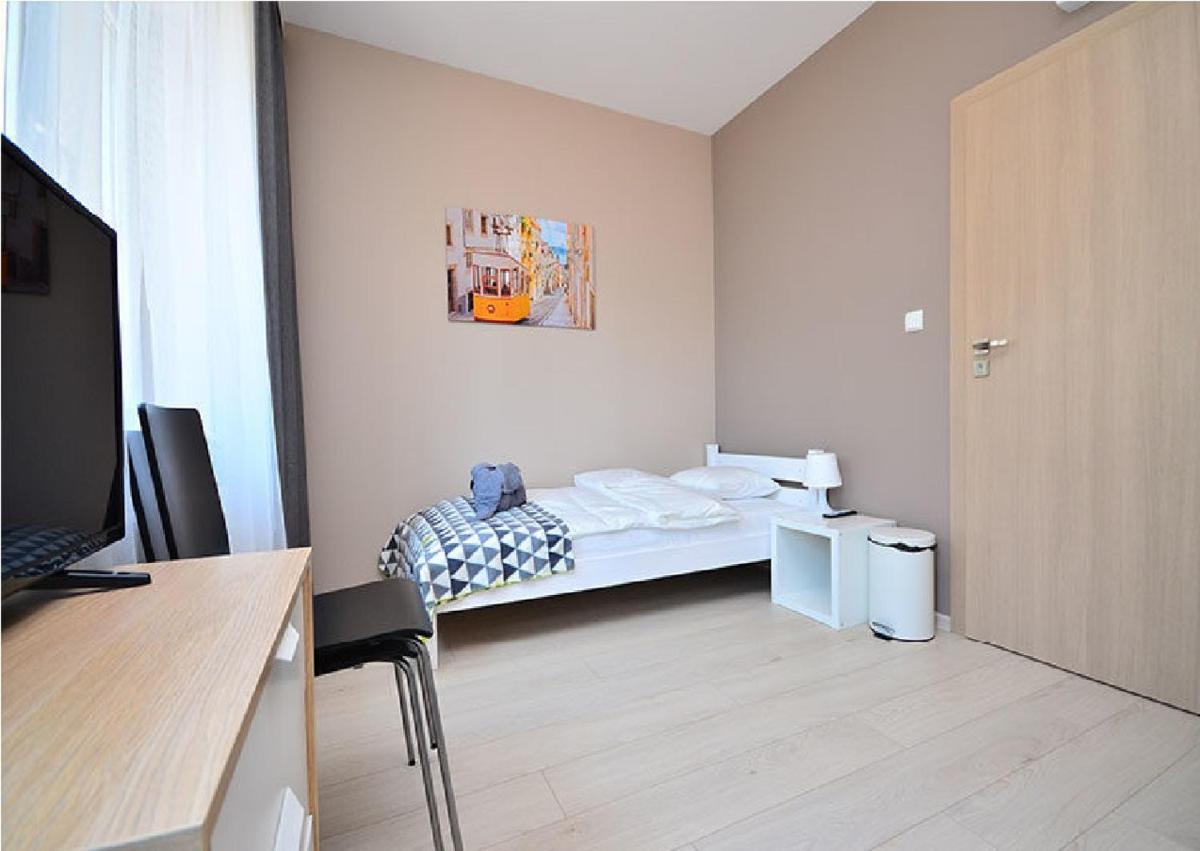G'HOSTEL - Housity