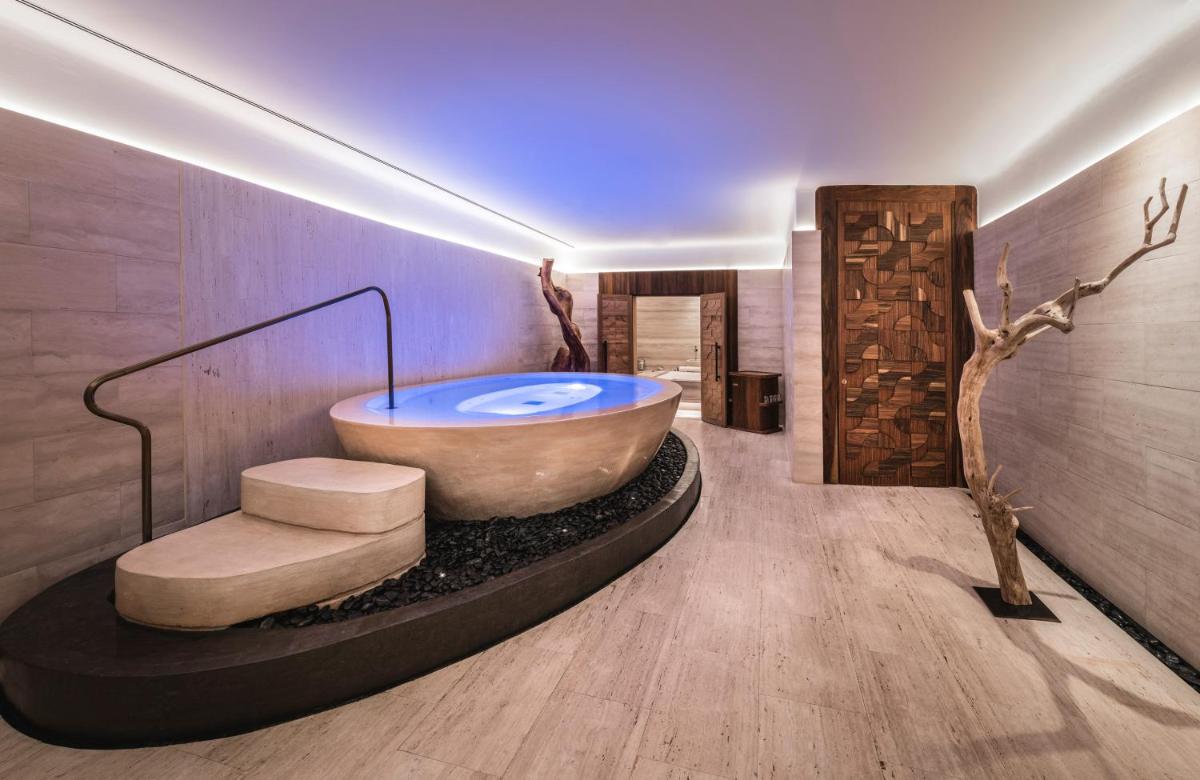 Imagen de la galería de Rosewood Villa Magna, en Madrid