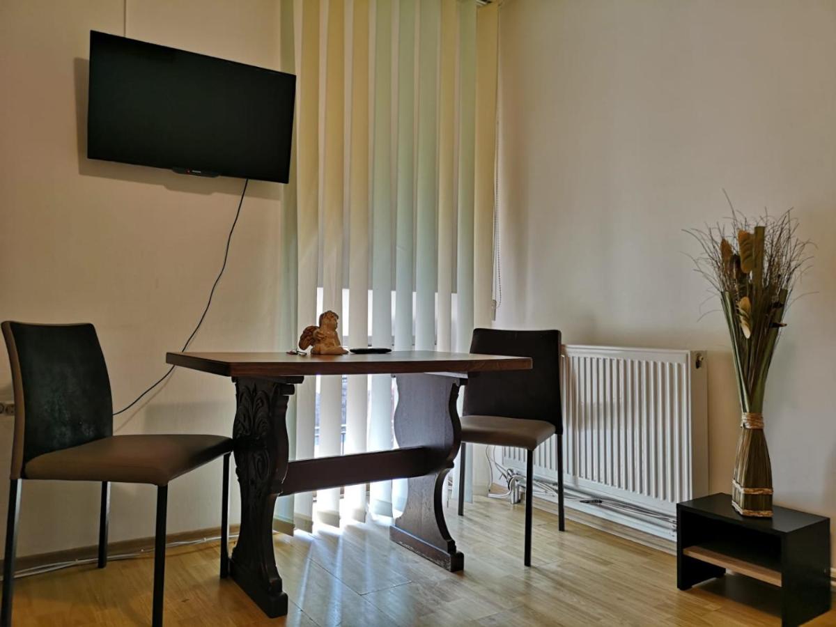 Vivaldi Studios - Housity