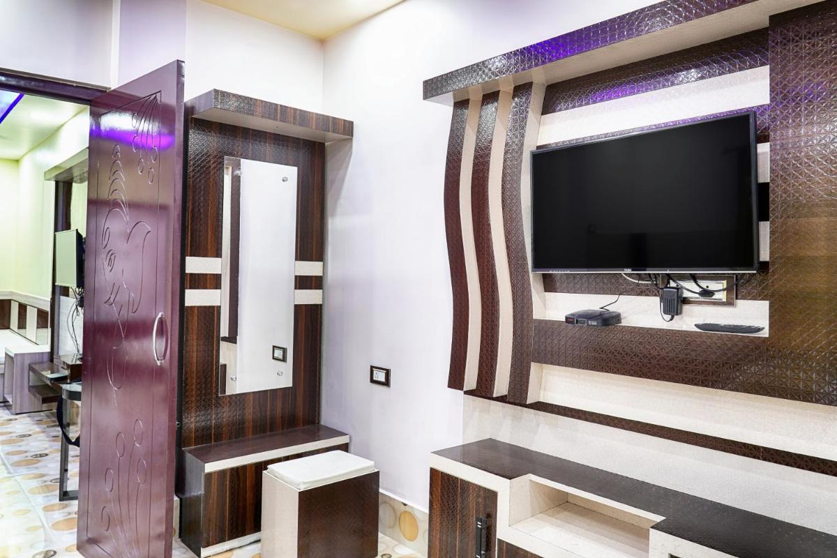 Hotel Bangabhumi - Housity