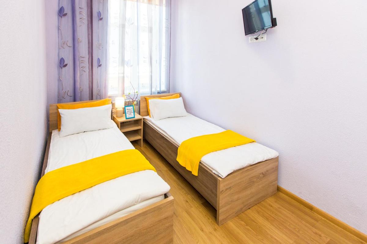 Modern 2BR Apartment in Central Lviv - Housity
