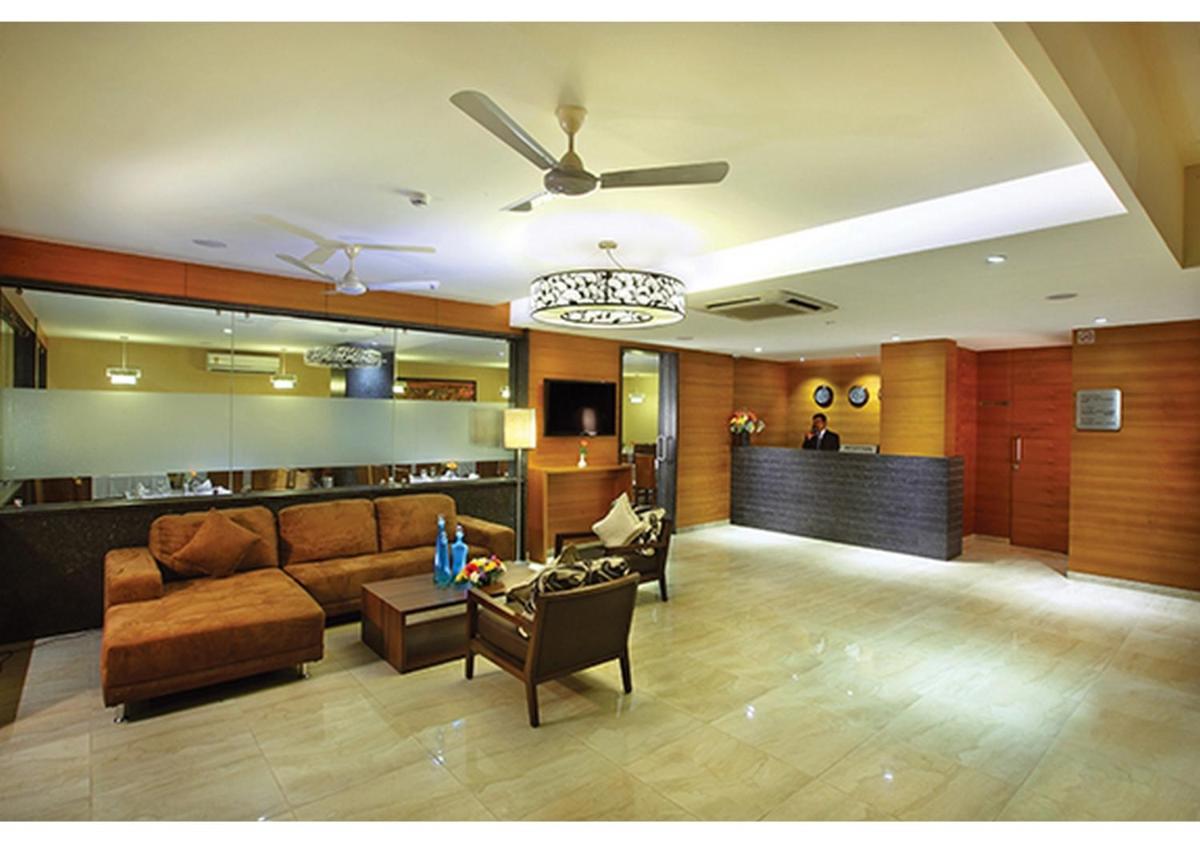 Jk Park Residency Perambra - Housity