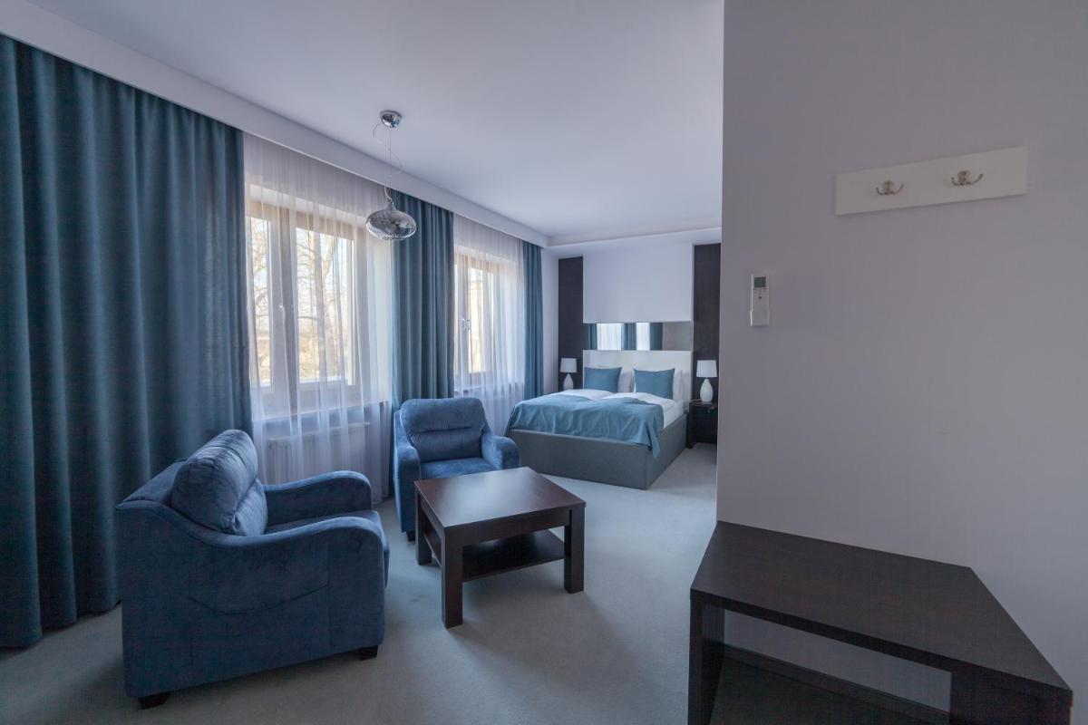 Novopolska - Hotel i Restauracja - Housity