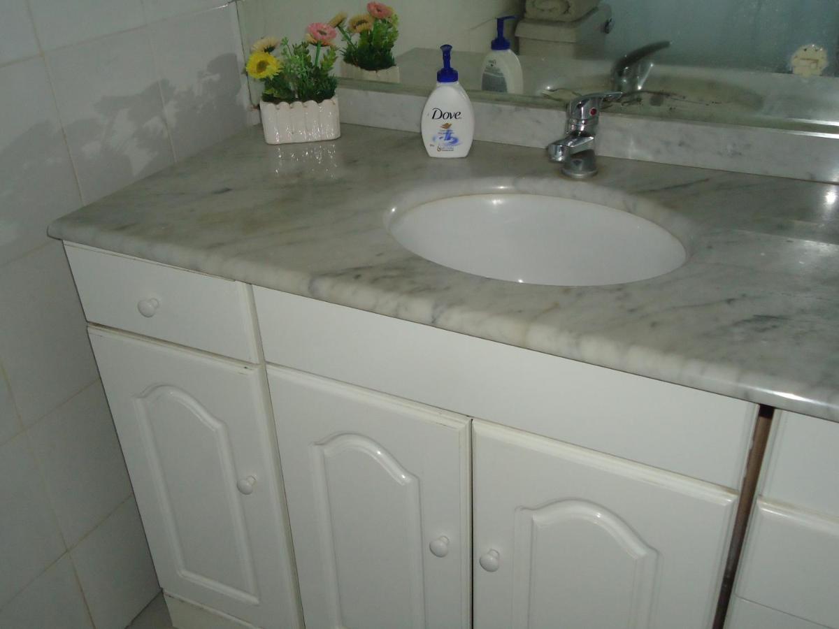 Hostal Playa Peñuelas - Housity