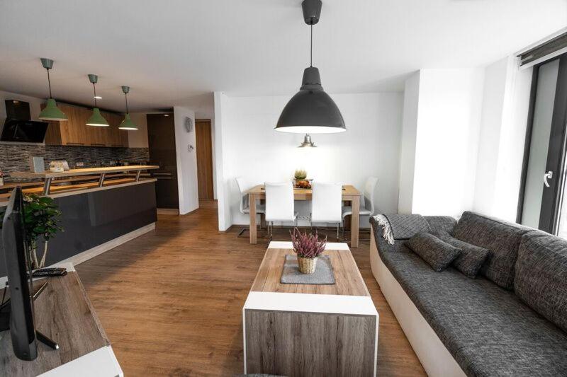 Suitetrails - Old Town Luxury Apartment in heart of Bratislava