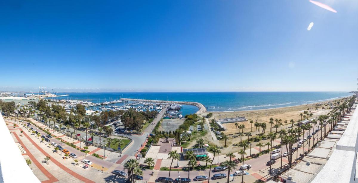 Sun Hall Hotel - Housity
