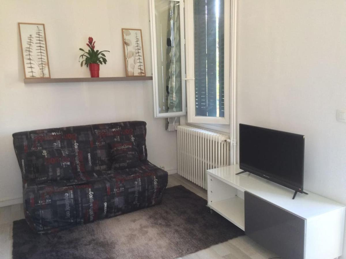 Studio Bassens - Housity