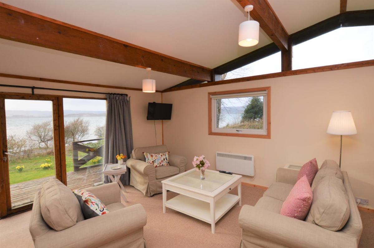 Clamshell Lodge - Housity