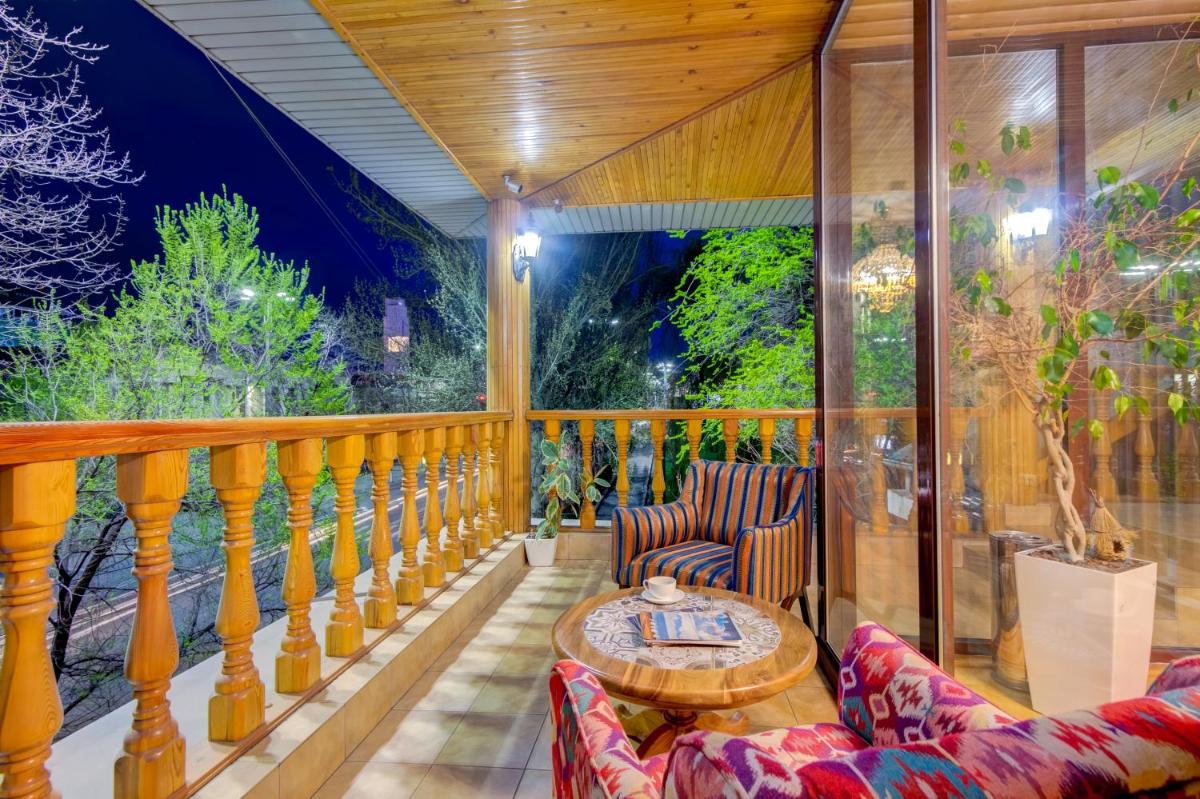 Navat Hotel - Housity