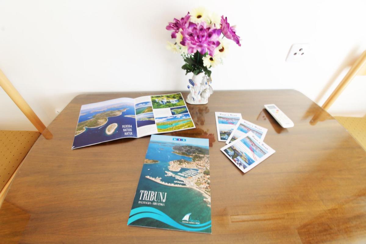 Guesthouse Sovlje (Tribunj) - Housity