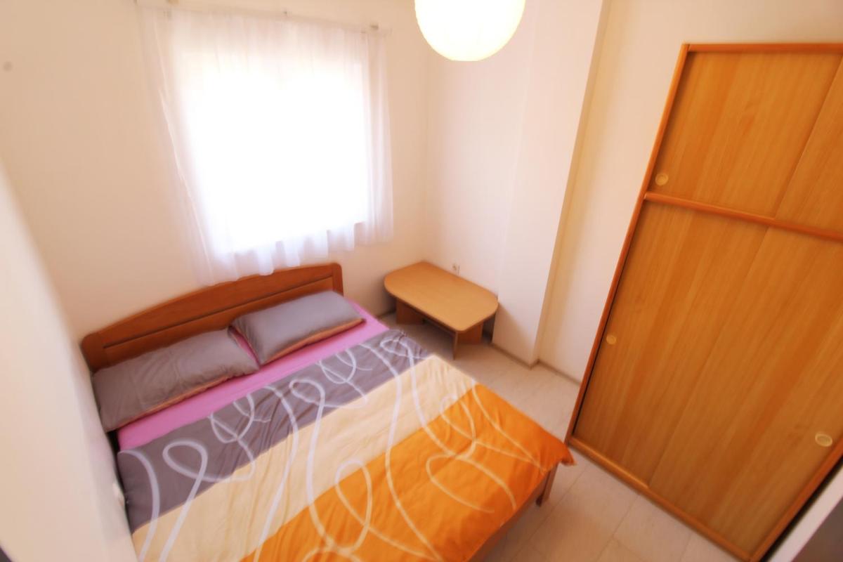 Guesthouse Sovlje (Tribunj) - Housity