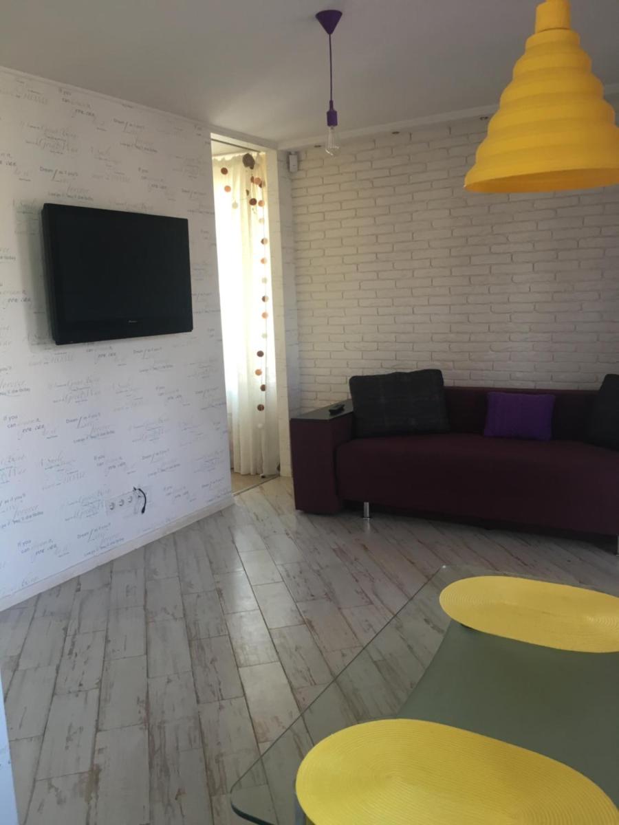 Apartamenty v gorode mirgorod - Housity