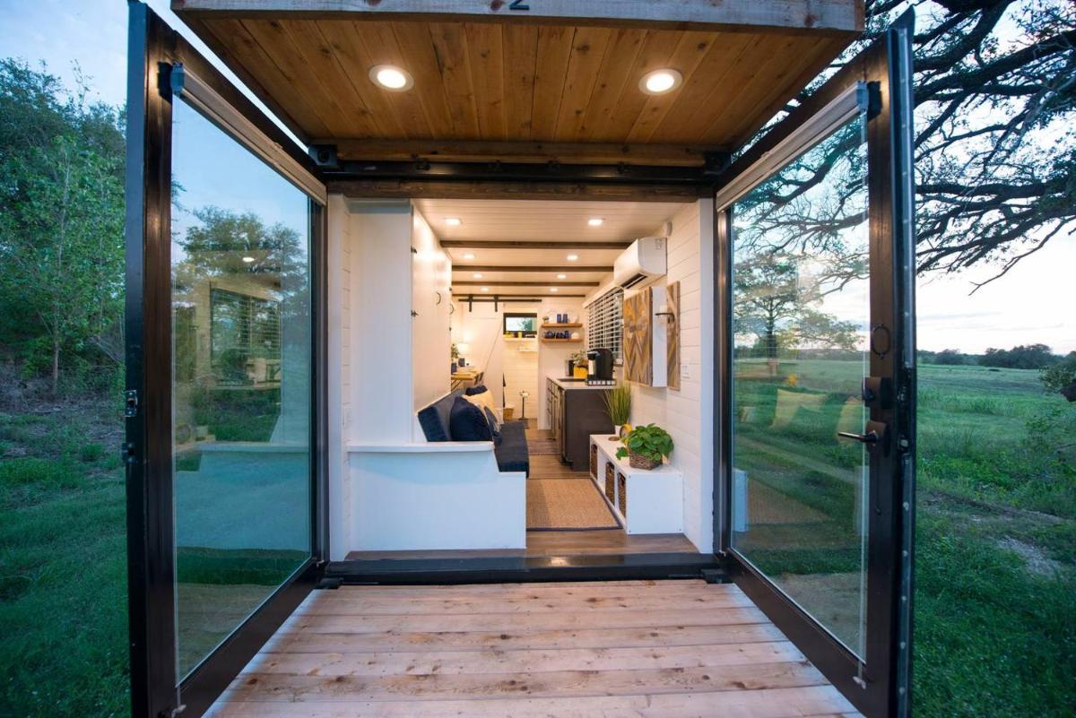 Elegant Container Tiny House Yellow & Blue - Housity