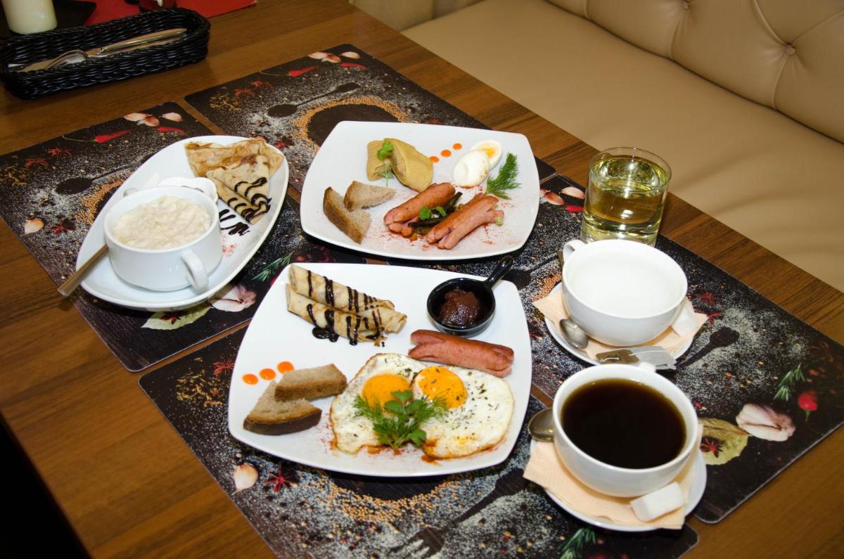 Brigantina Hotel - Housity