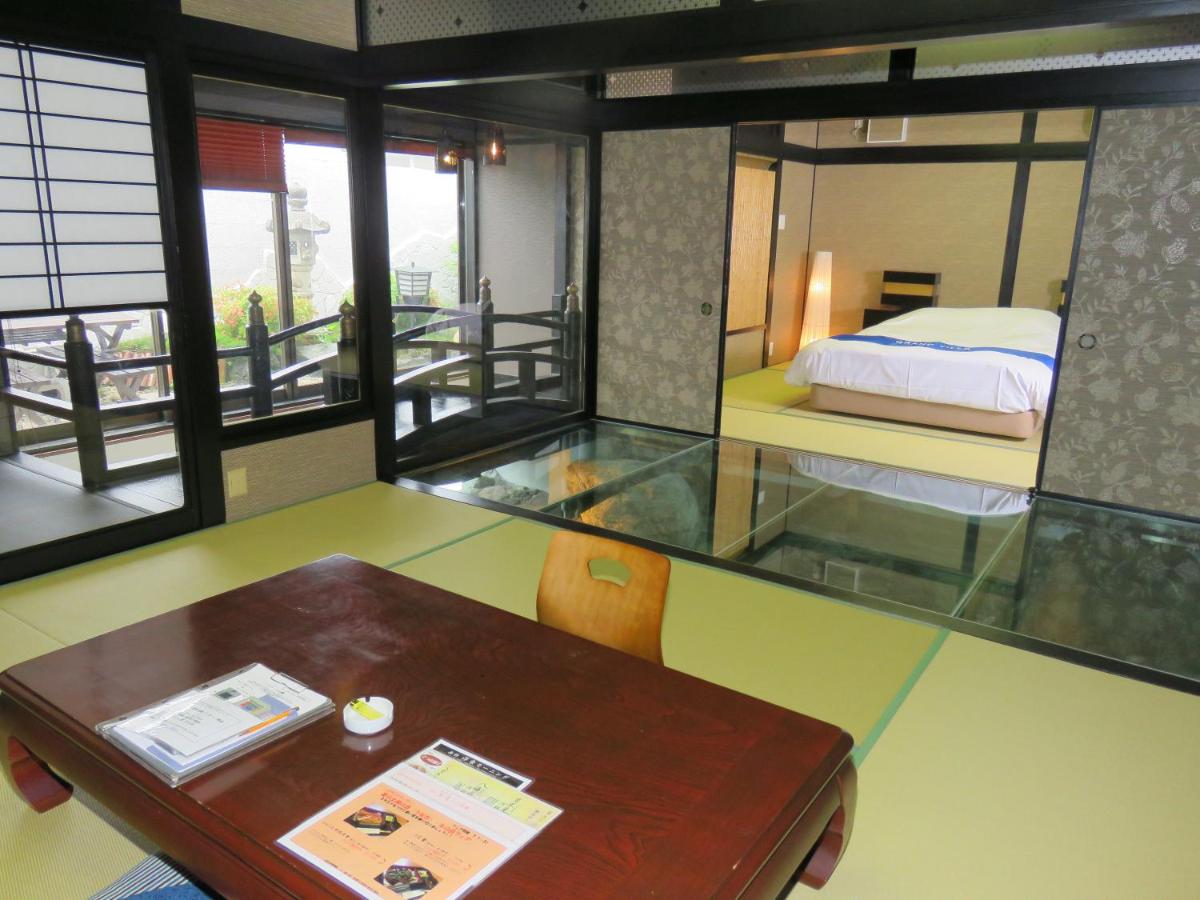 Grand Villa - Housity
