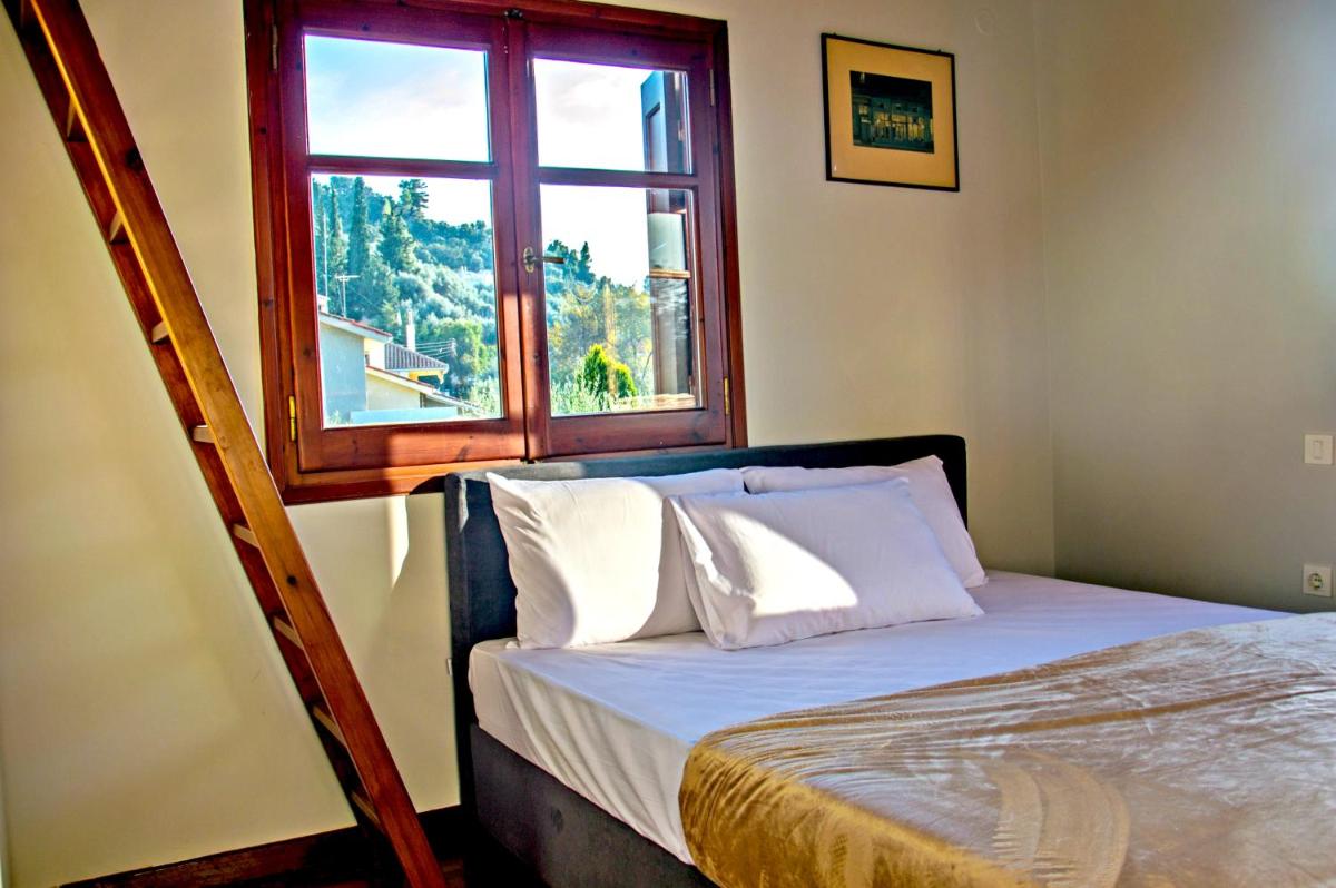 Βίλα Λαδάς, Vila Ladas - Housity
