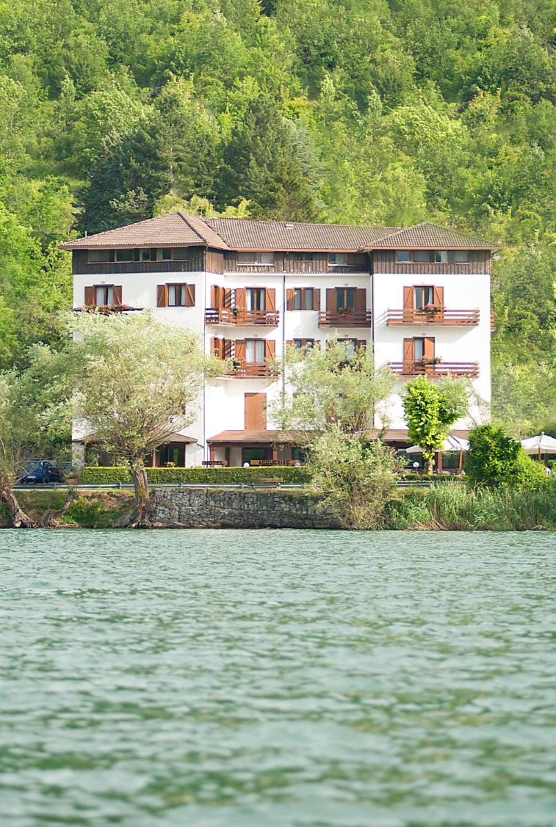 Hotel Acquevive - Housity