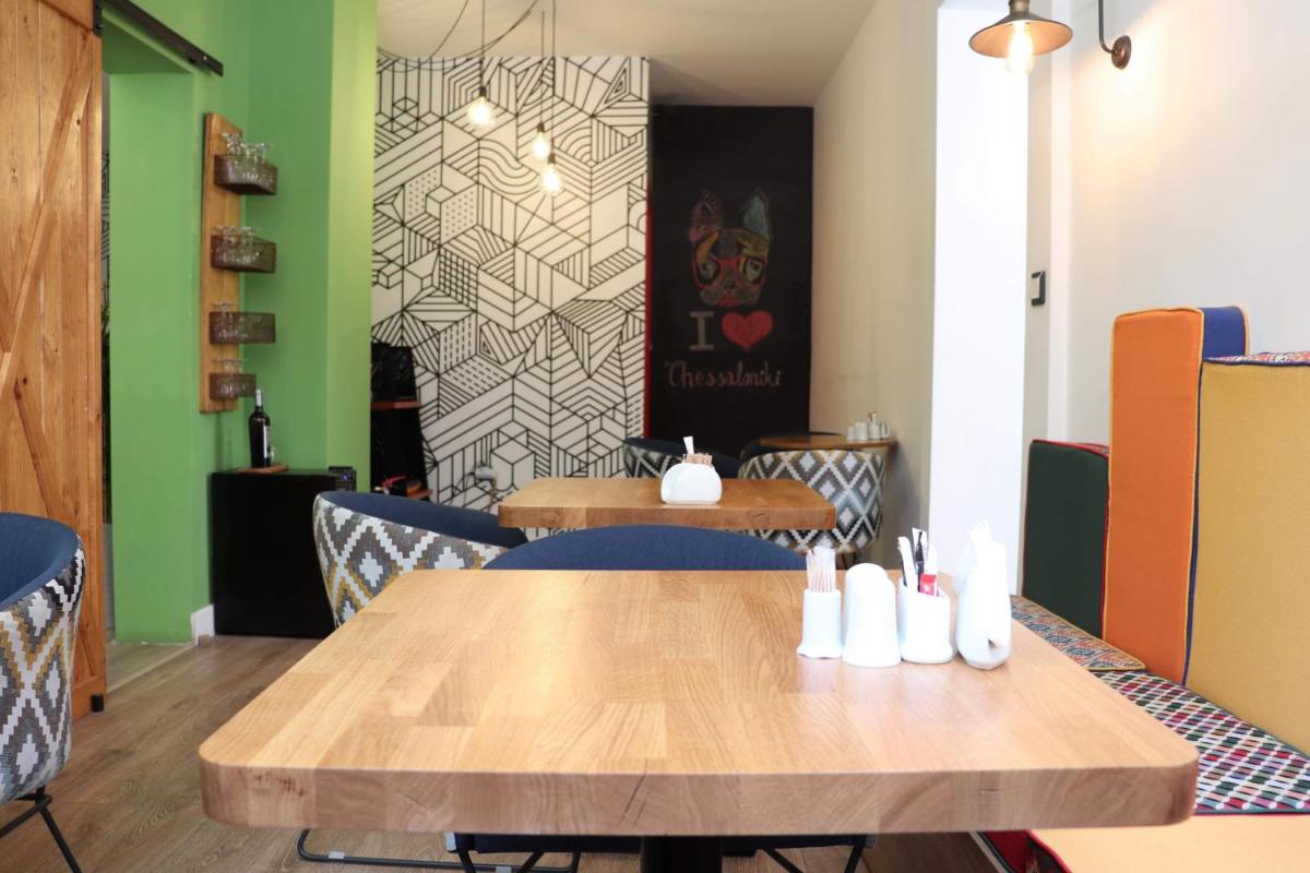 Blue Bottle Boutique Hotel - Housity