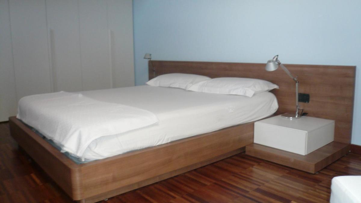 Guest@house Fiera-Rho - Housity
