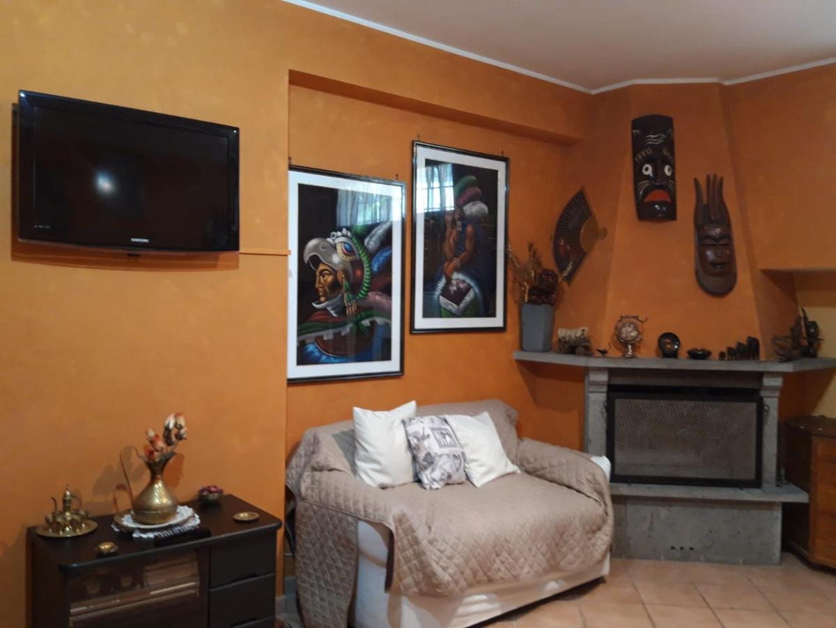 Flowery House - Housity