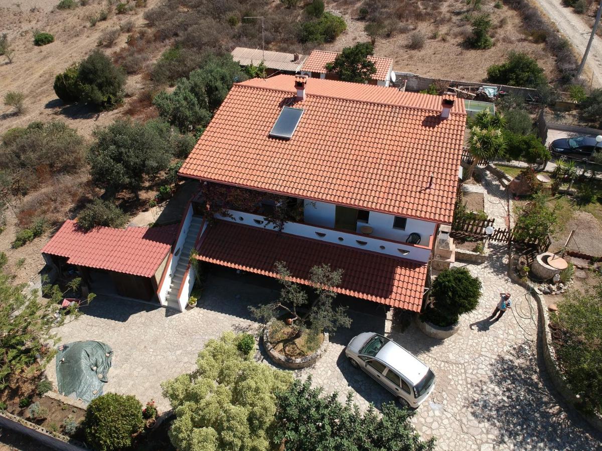 House in the most southern point of the island, completely fenced super price. - Housity