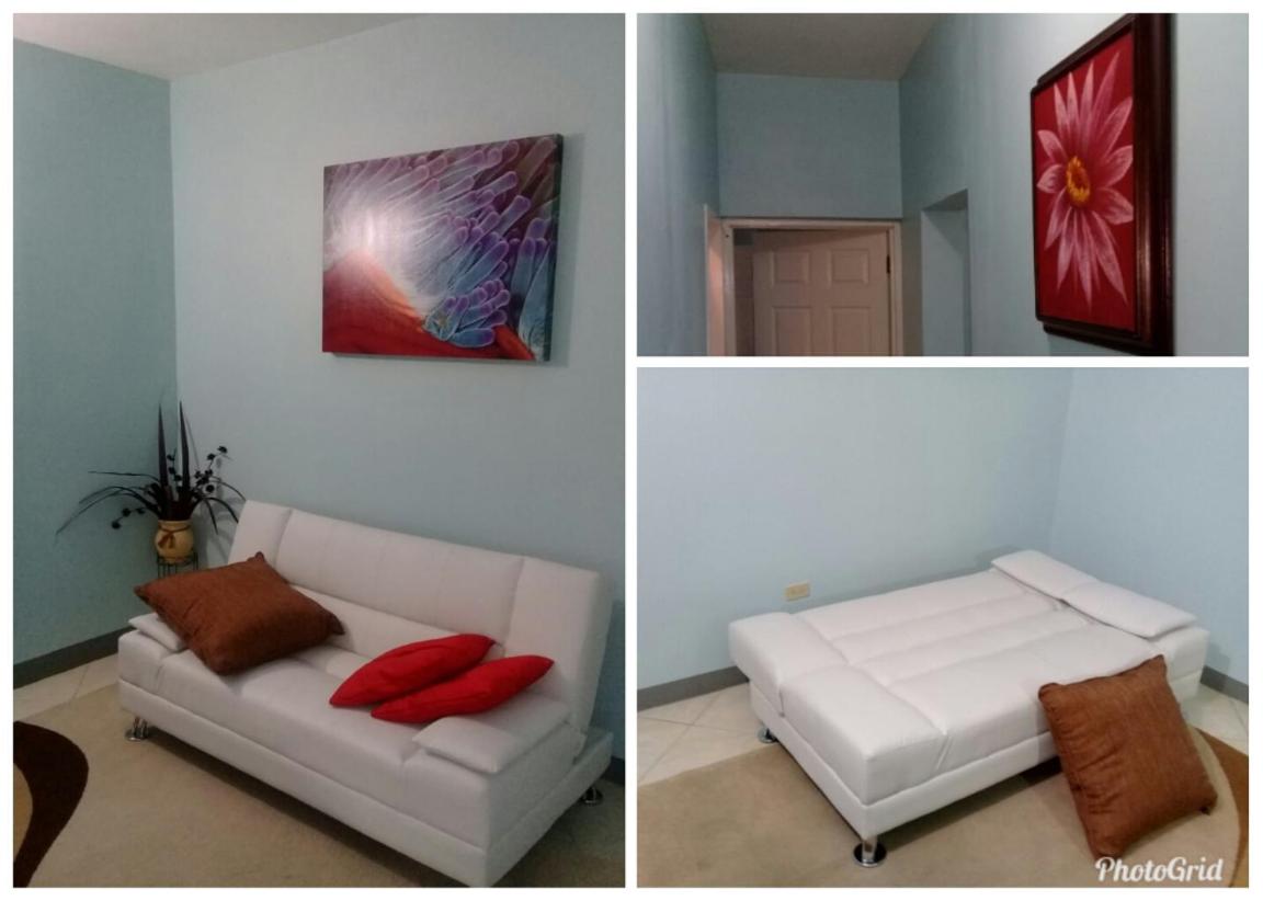 Sunflower Escape (AC / Wifi / Free Beach / Parking) - Housity