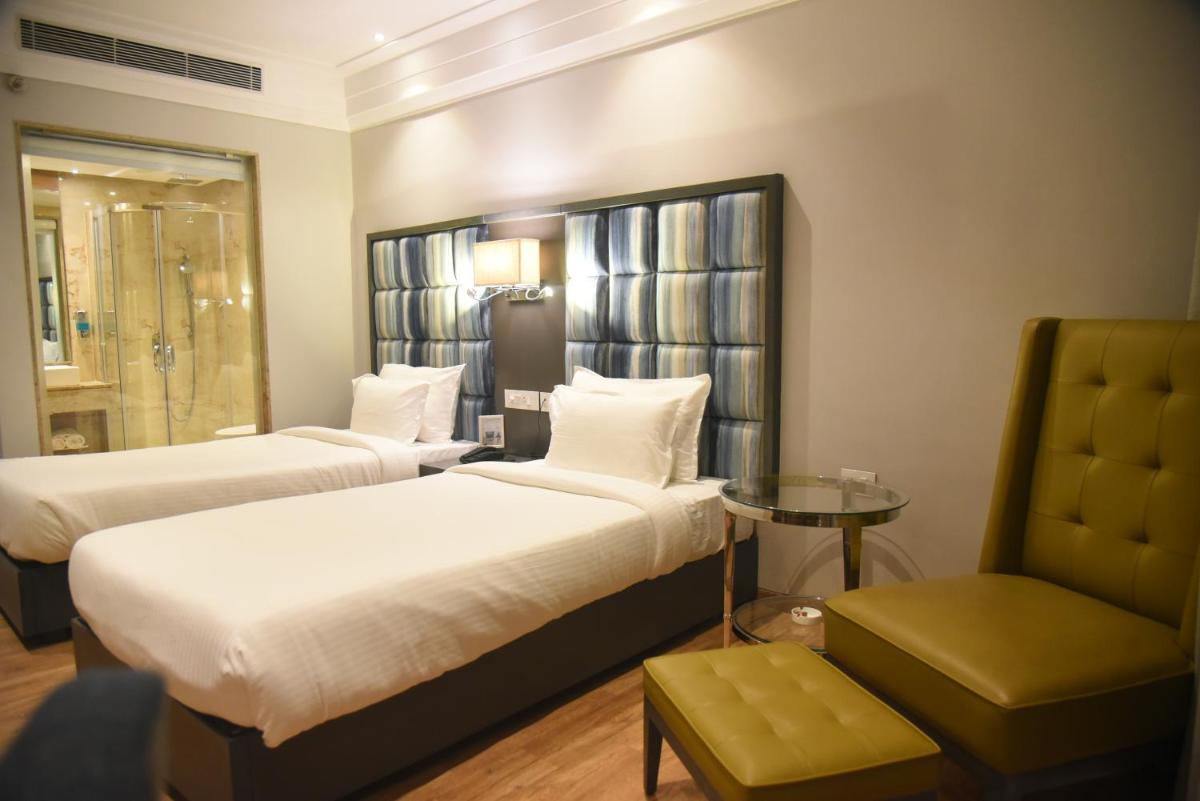Hotel Accord Premier - Housity