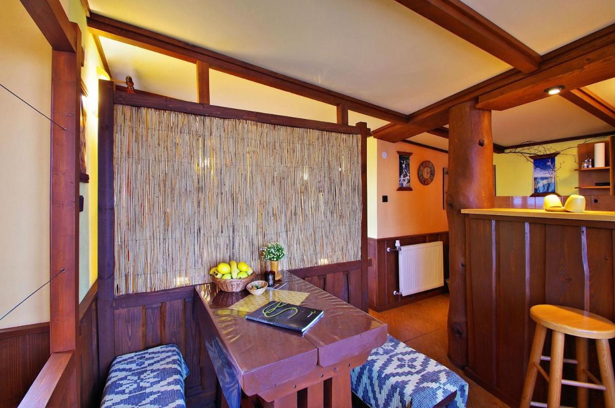 Yellow Paradise House - Housity