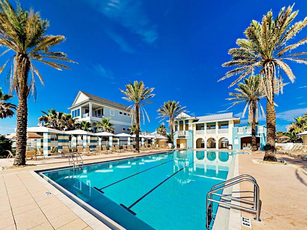 Cinnamon Beach Oceanfront - Housity