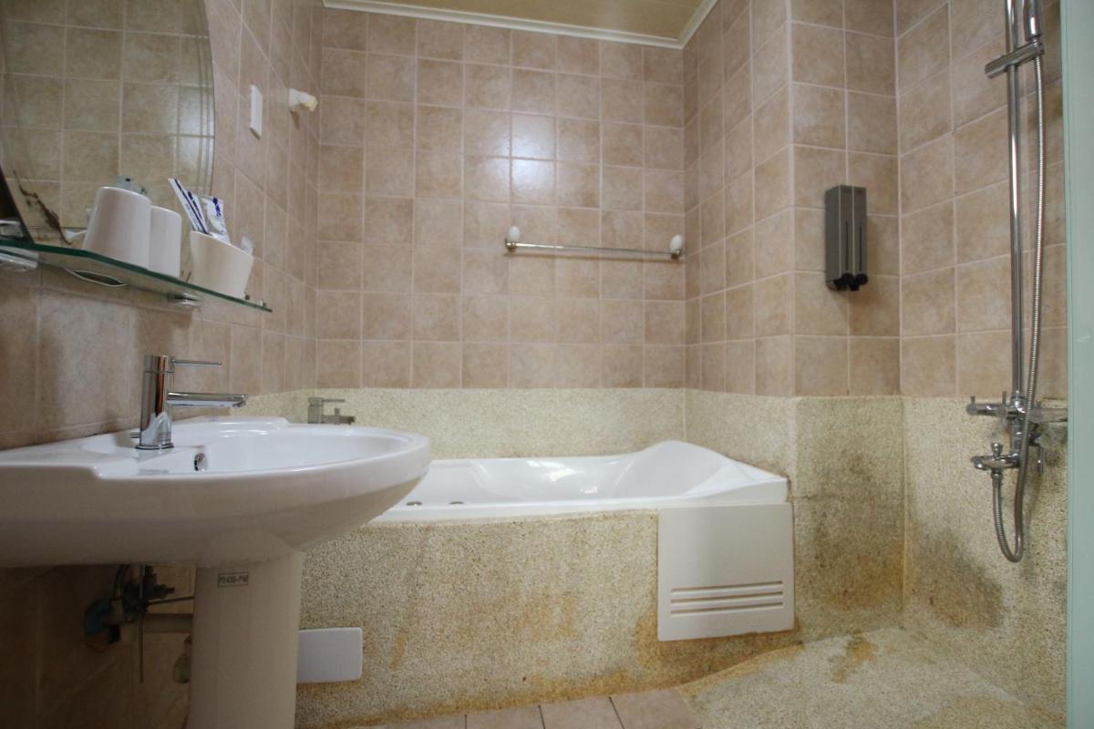 Yilan Pine Villa Homestay - Housity