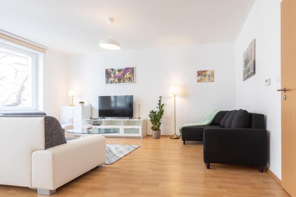 Spacious Apartment in the Old Town of Bratislava - Housity