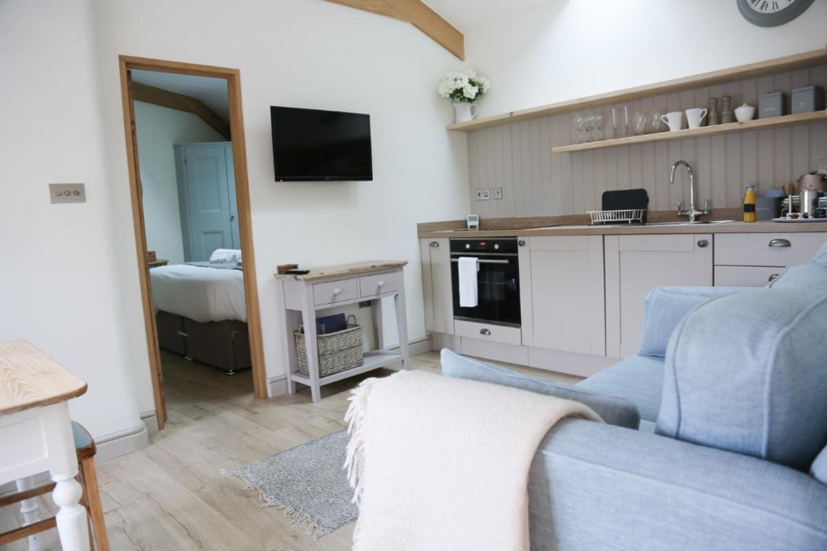 BARLEY - cosy stylish apartment - easy access to Bath and many nearby attractions - Housity