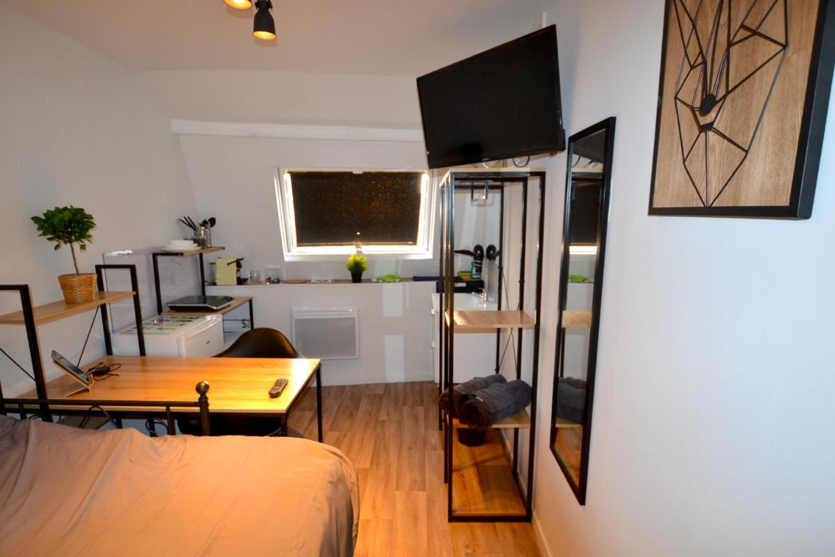 Capstay famars & Netflix - Housity