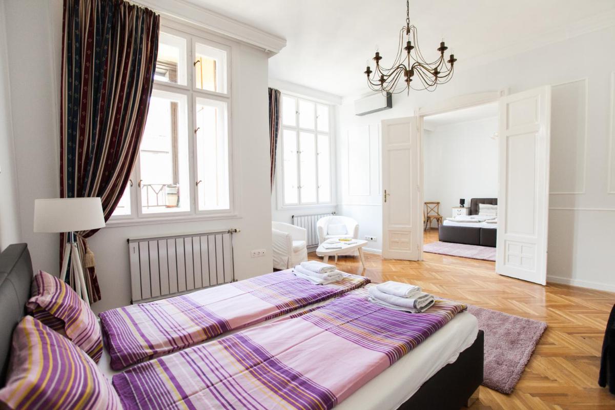 Chic & Charm Apartment - Housity