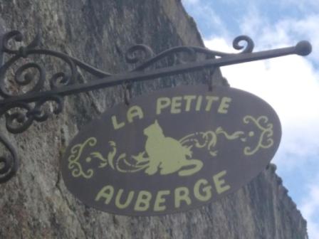 La Petite Auberge - Housity