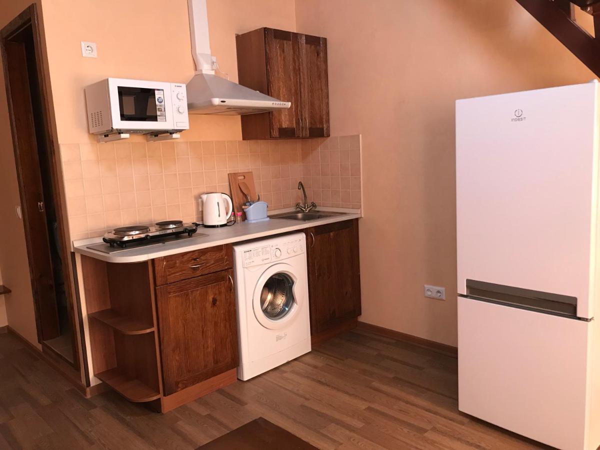 Suitetrails - Two-floor apartments and studio 2-х этажные апартаменты и студия в самом центре