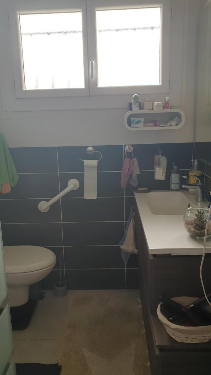 VOLCANS D'AUVERGNE - PONTAUMUR - Housity