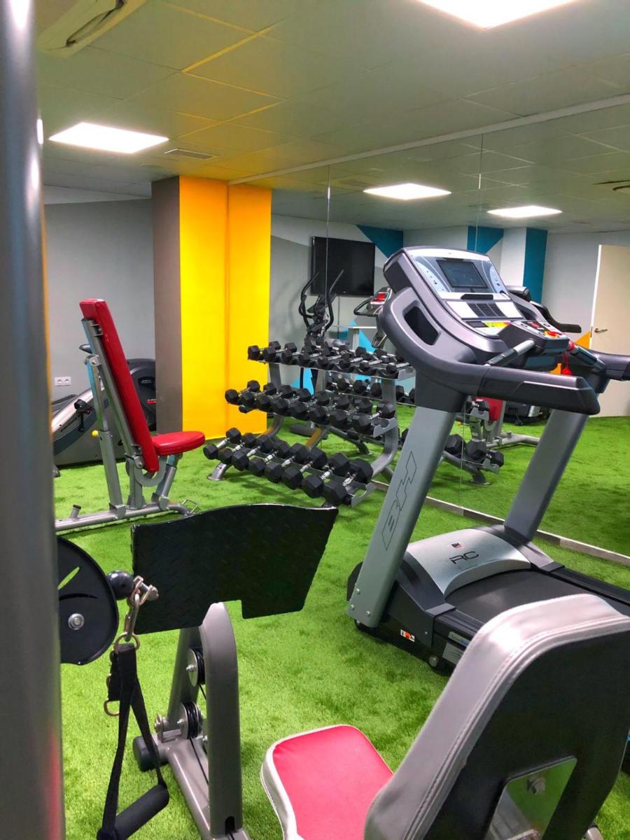 Gimnasio o instalaciones de fitness de Hotel Ritual Torremolinos- Adults Only