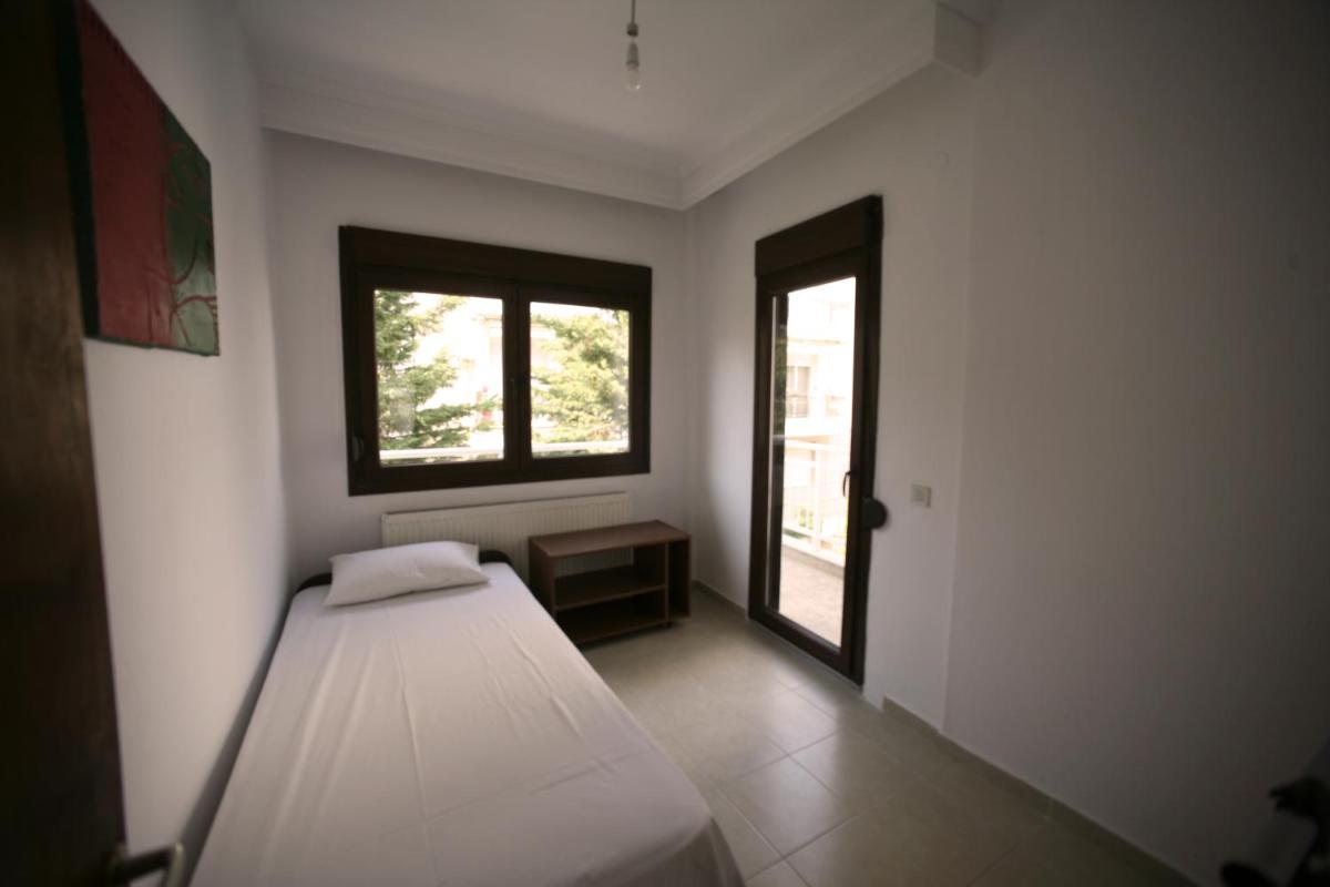 Luminous Apartment - Housity