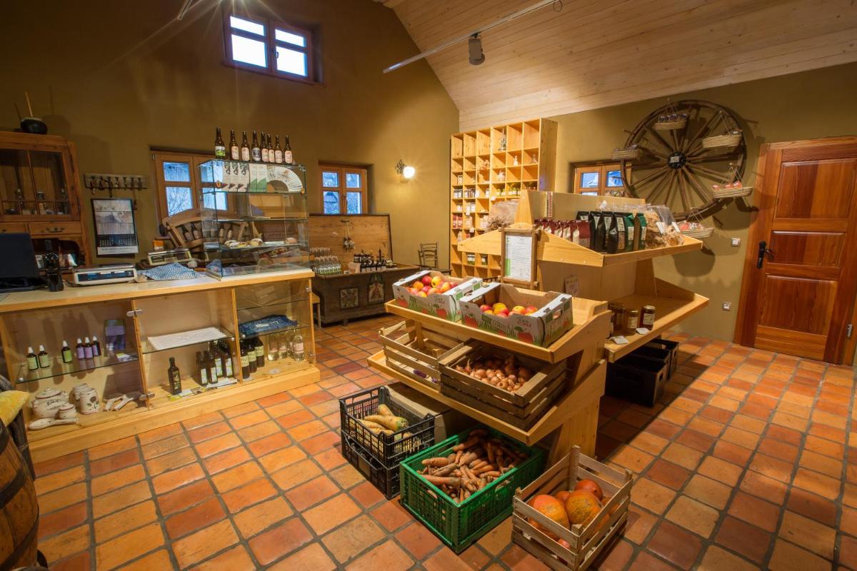 Glamping Organic Farm Slibar - Housity