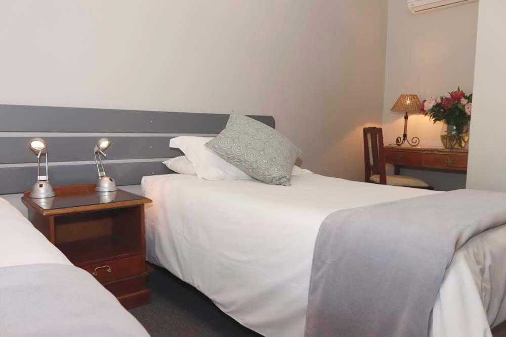 The Village Guesthouse - Housity