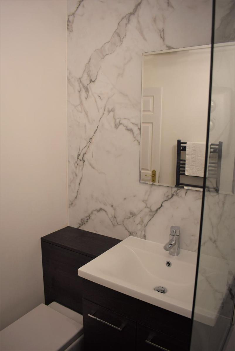 Kelpies Serviced Apartments - Cameron - Housity