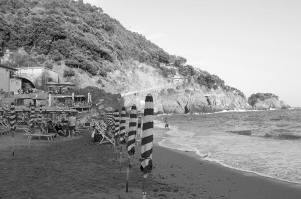 Room Cavour, nearby Cinqueterre - Housity