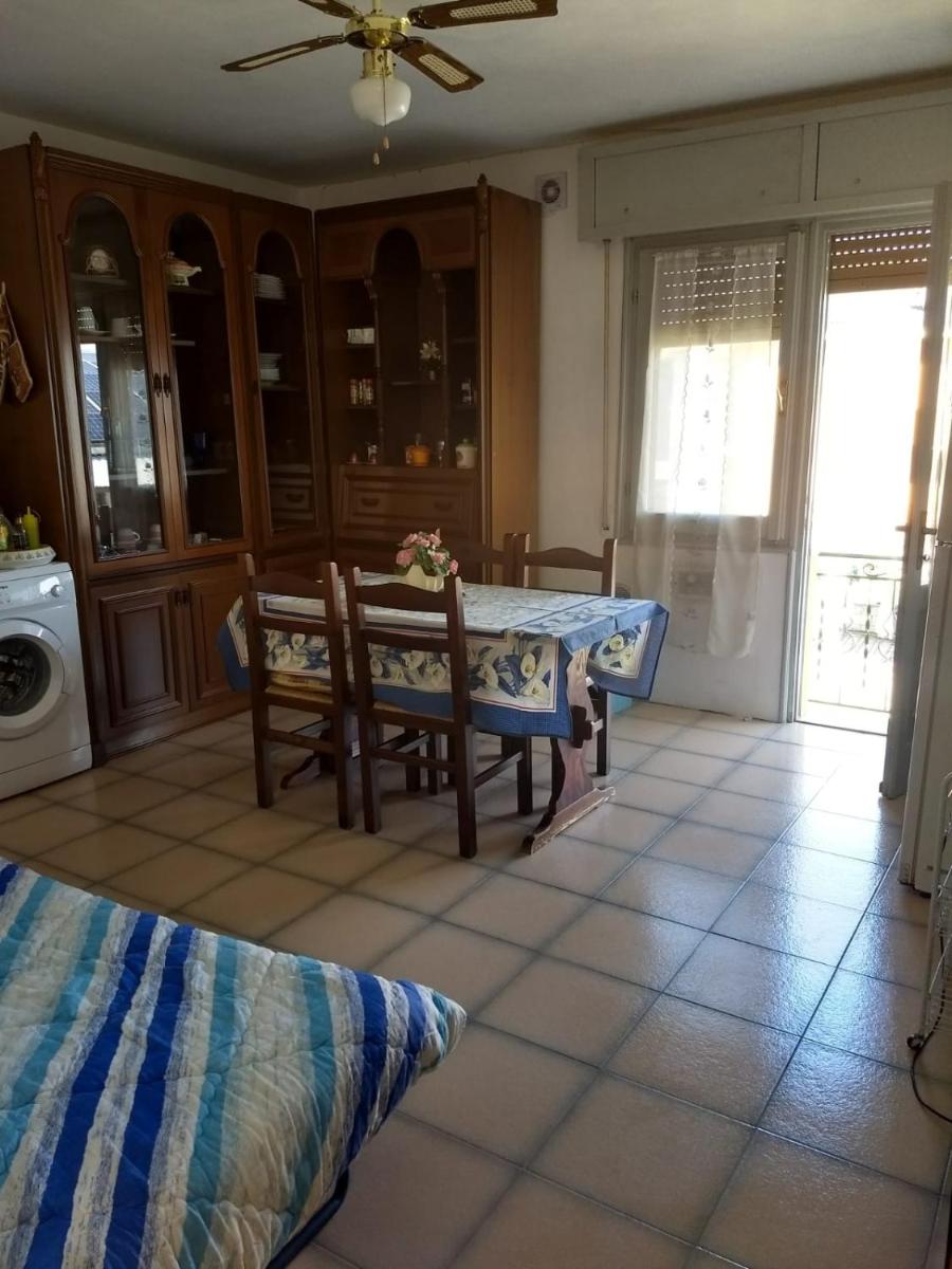Yellow House Ottobiano - Sannazzaro - Housity