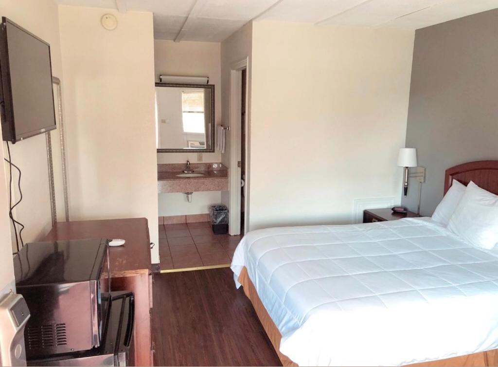 Americas Best Value Inn-Princess Anne - Housity