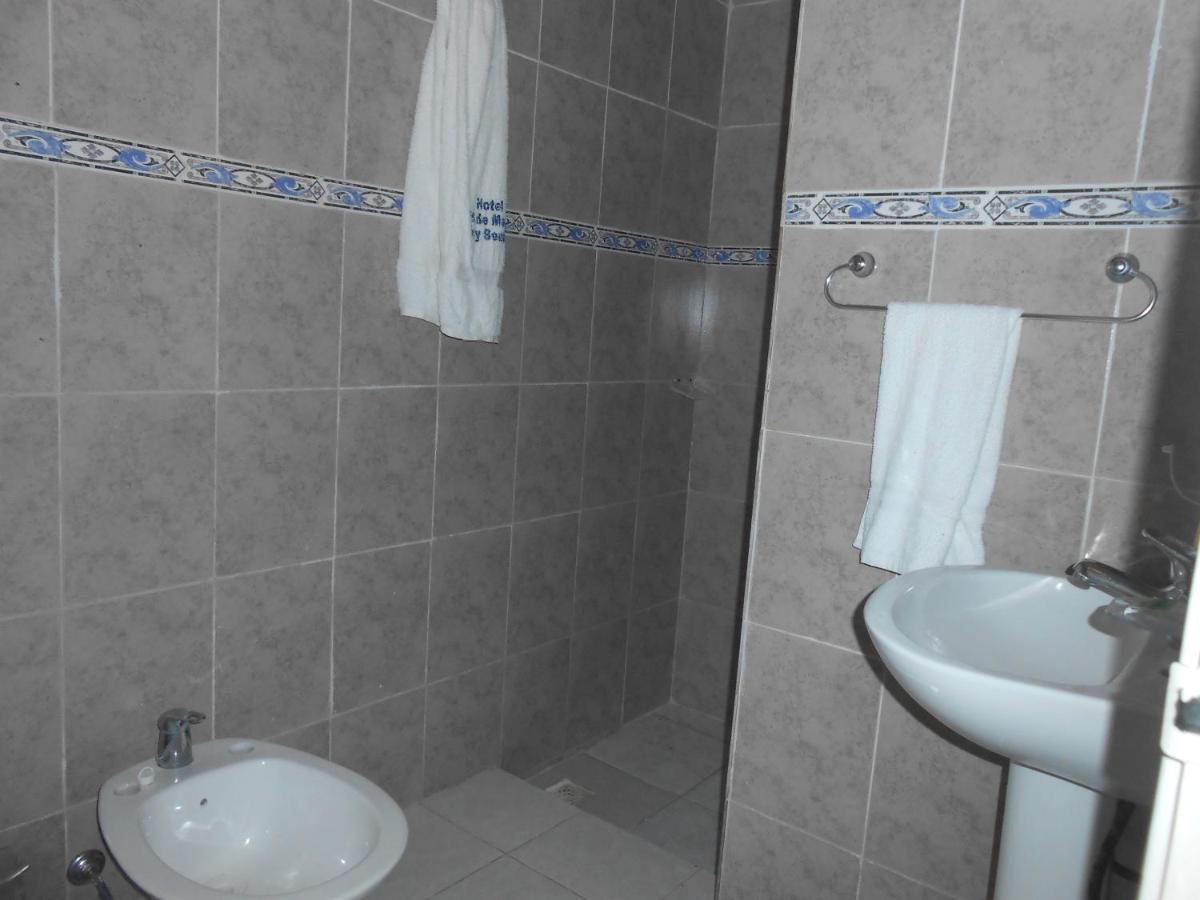 HOTEL 25 DE MAYO - Housity
