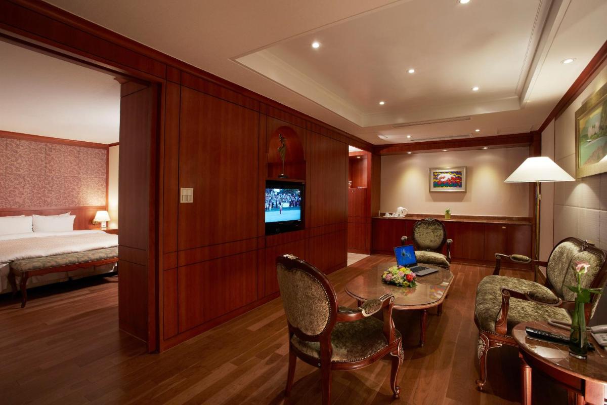 Sejong Hotel Seoul Myeongdong - Housity